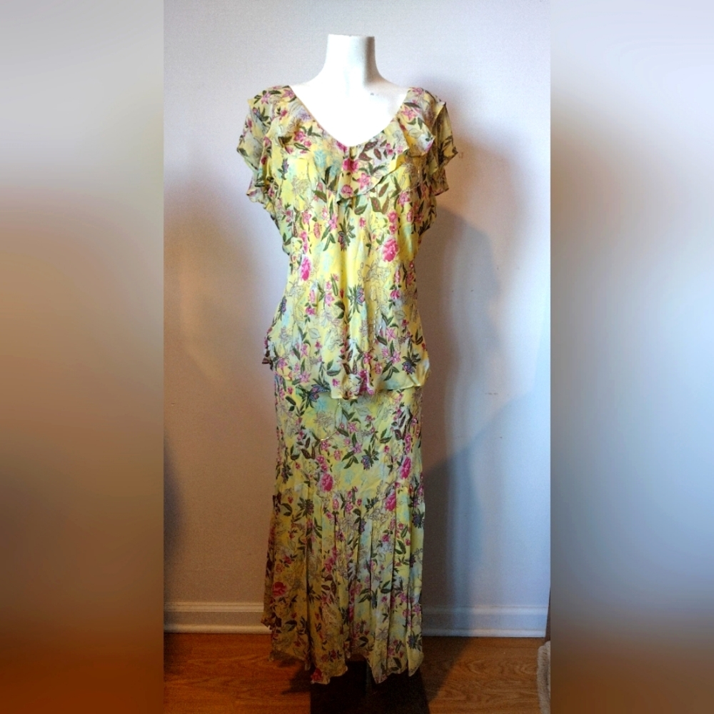 Vintage Lola P. 2 Pc Floral skirt set. Gorgeous Cottage Core Spring Yellow. SZ L